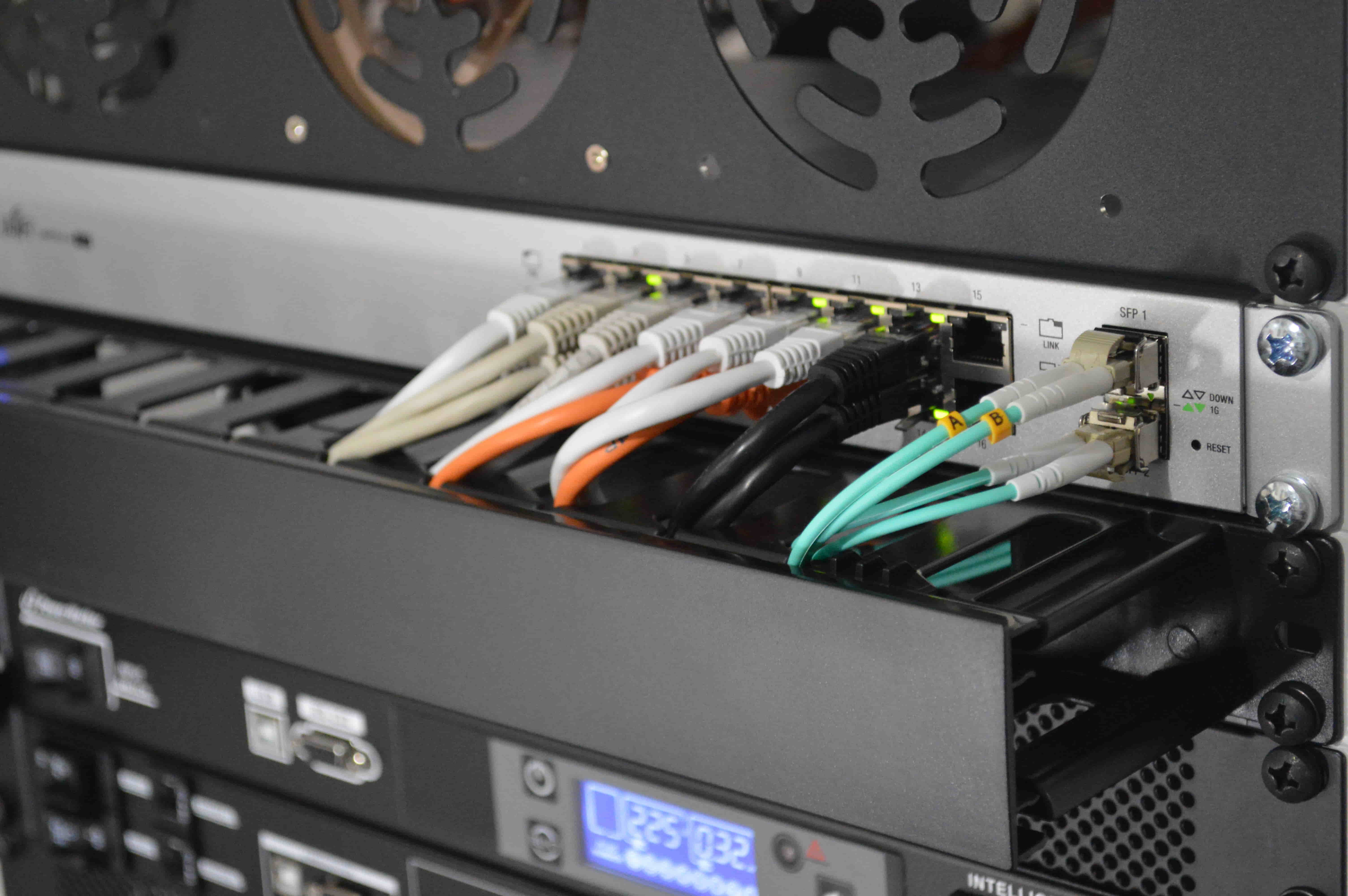 Tingkatkan Kecepatan Pengiriman Data dengan SFP Port